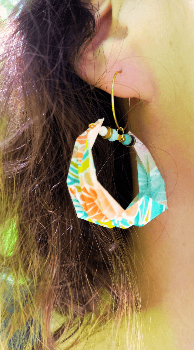 Boucles d'oreilles origami Lune ou l'autre jaune or taille L