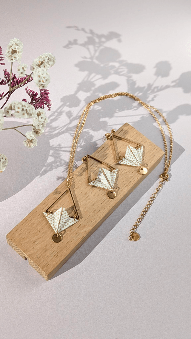Collier acier inoxydable Balancelle Blanc points