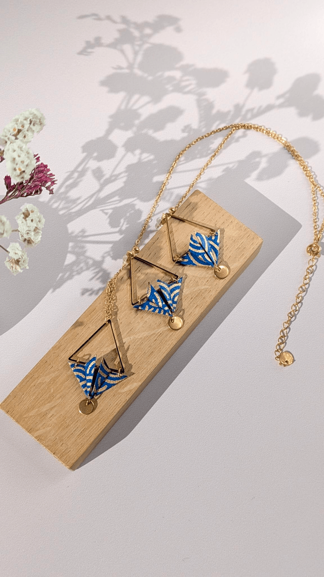 Collier acier inoxydable Balancelle bleu vagues