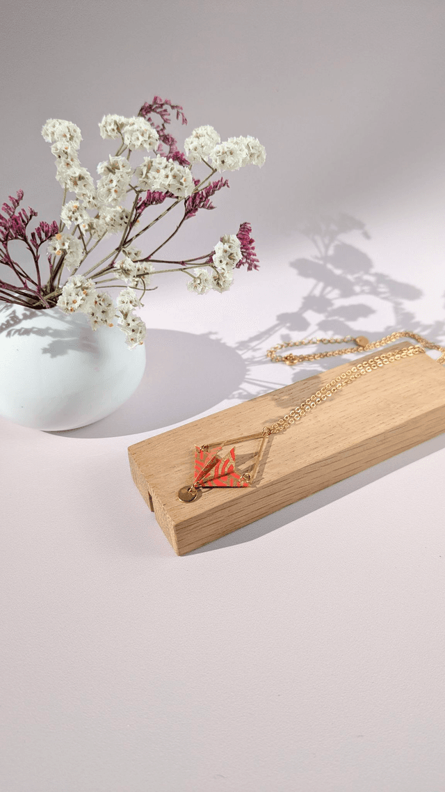 Collier acier inoxydable Balancelle Rouge vagues