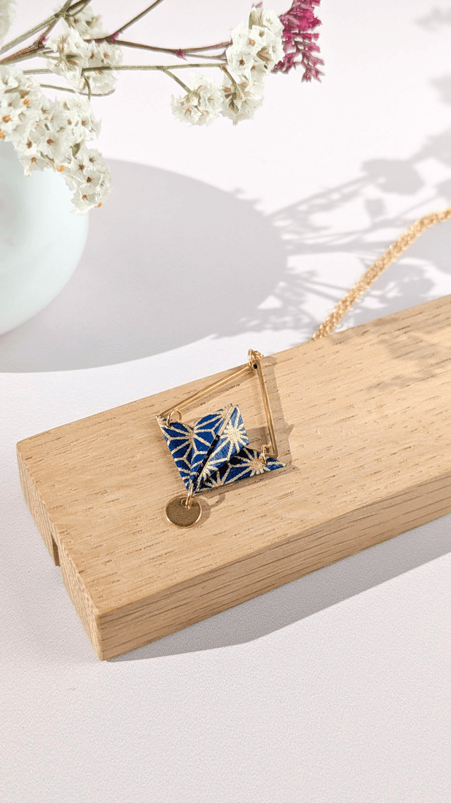 Collier acier inoxydable Balancelle Bleu géométrie