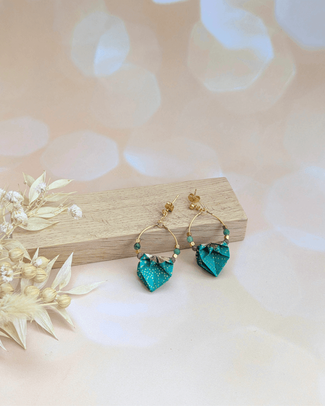 Boucles d&#039;oreilles origami Nymphéa Vert soizite – Bijou unique et élégant -